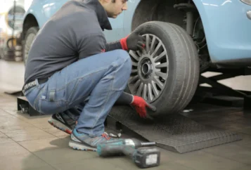 Flat Tyre Repair Service